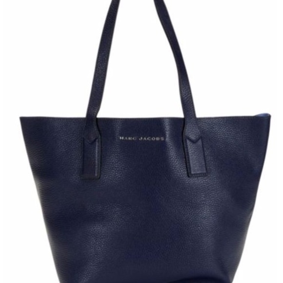 Marc Jacobs Women's Classic Leather Tote - Picture 3 of 6